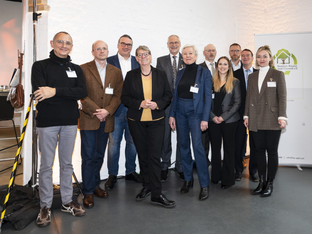 Erfolgreiches IBU-Symposium „Guided by the Future“ am 2. November 2021 mit re!source Vorständin Annette von Hagel